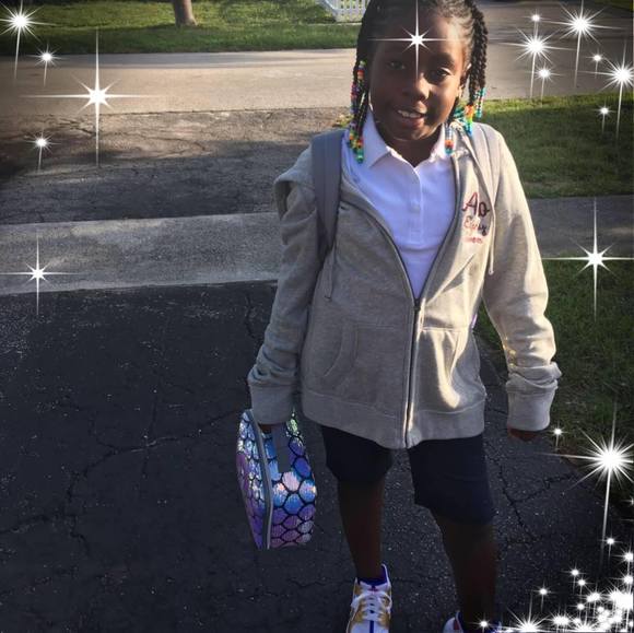 Meet your Posher, Daphney - Picture 1 of 1